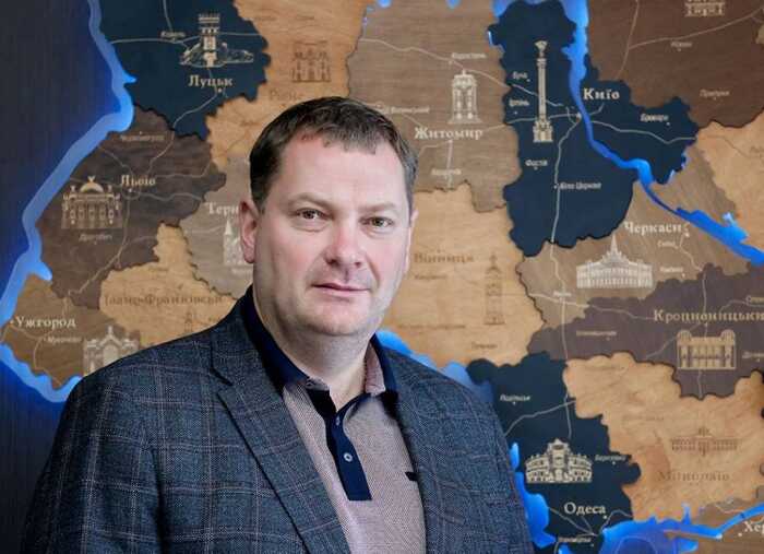 Під час війни директор департаменту транспорту КМДА Руслан Кандибор купує розкішні авто та передає доньці 53 тисячі доларів