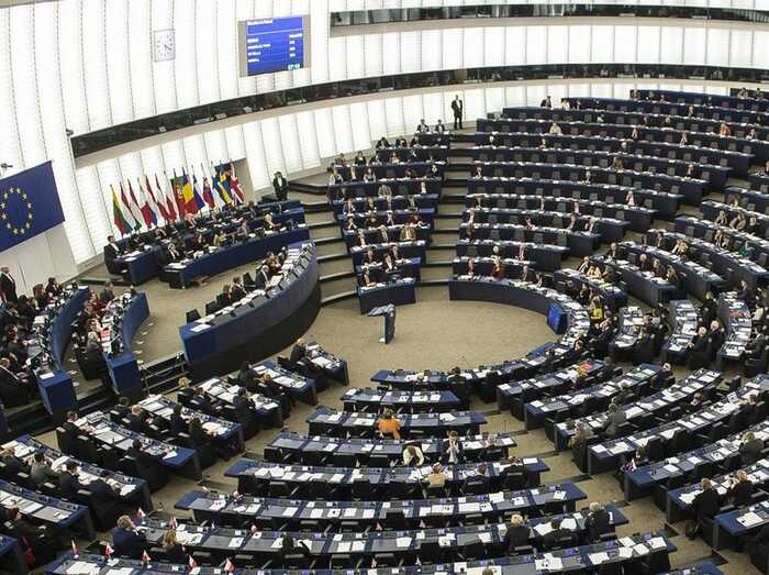 Депутати Європарламенту закликали Брюссель повністю заморозити фінансування Угорщини