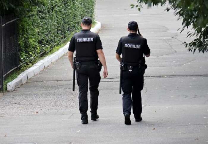 У парку Одеси підлітки влаштували стрілянину, є постраждалий
