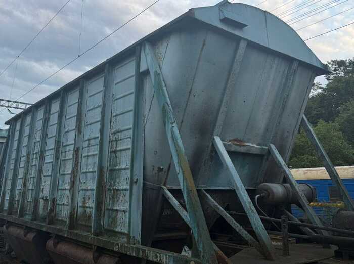 На Львівщині 15-річного підлітка уразило струмом на вагоні потяга під час селфі