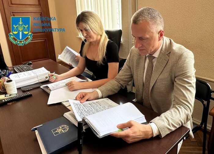 У Києві правоохоронці Києва затримали двох зловмисників, які зґвалтували 12-річну дівчинку