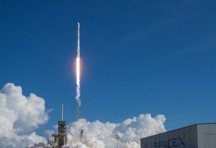 SpaceX запустила у космос спецлітак для Космічних сил США