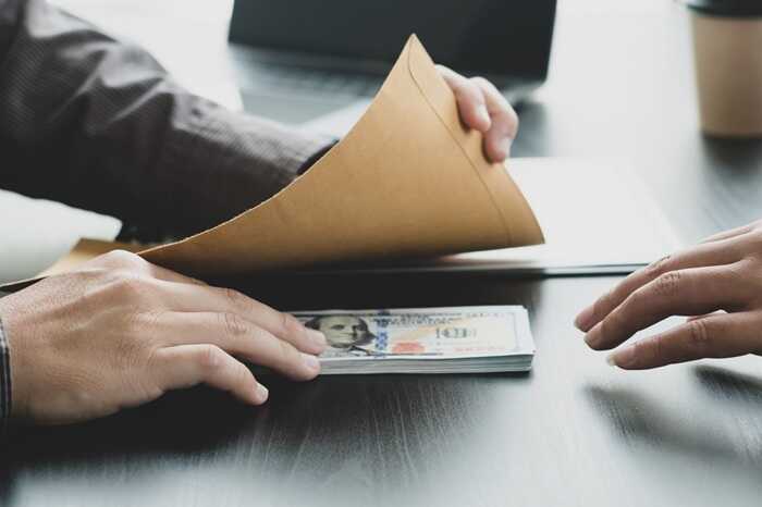 Жовтобрюх «освоїв» 22 мільйонери гривень на держтаємниці для Нафтогазу, МВС і Держспецзв’язку